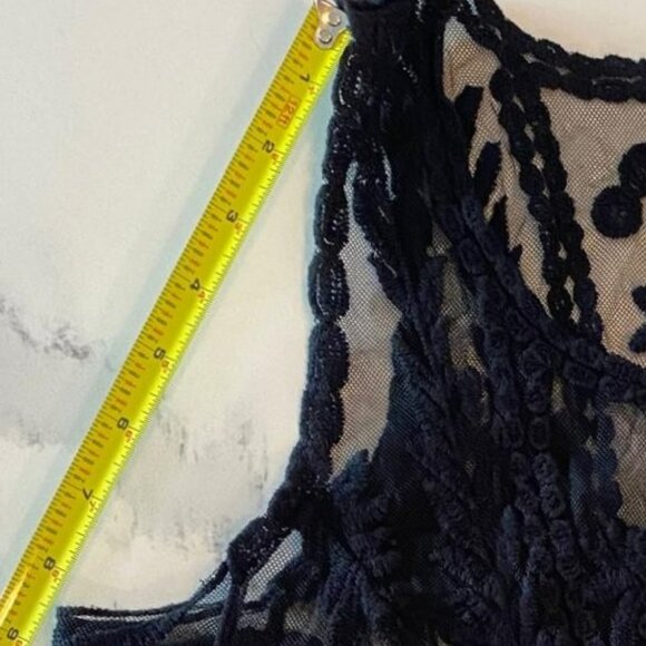 No tag, H&M, Sleeveless Top, embroidered-feel, round neck, Sheer Black, Size M - Picture 4 of 6